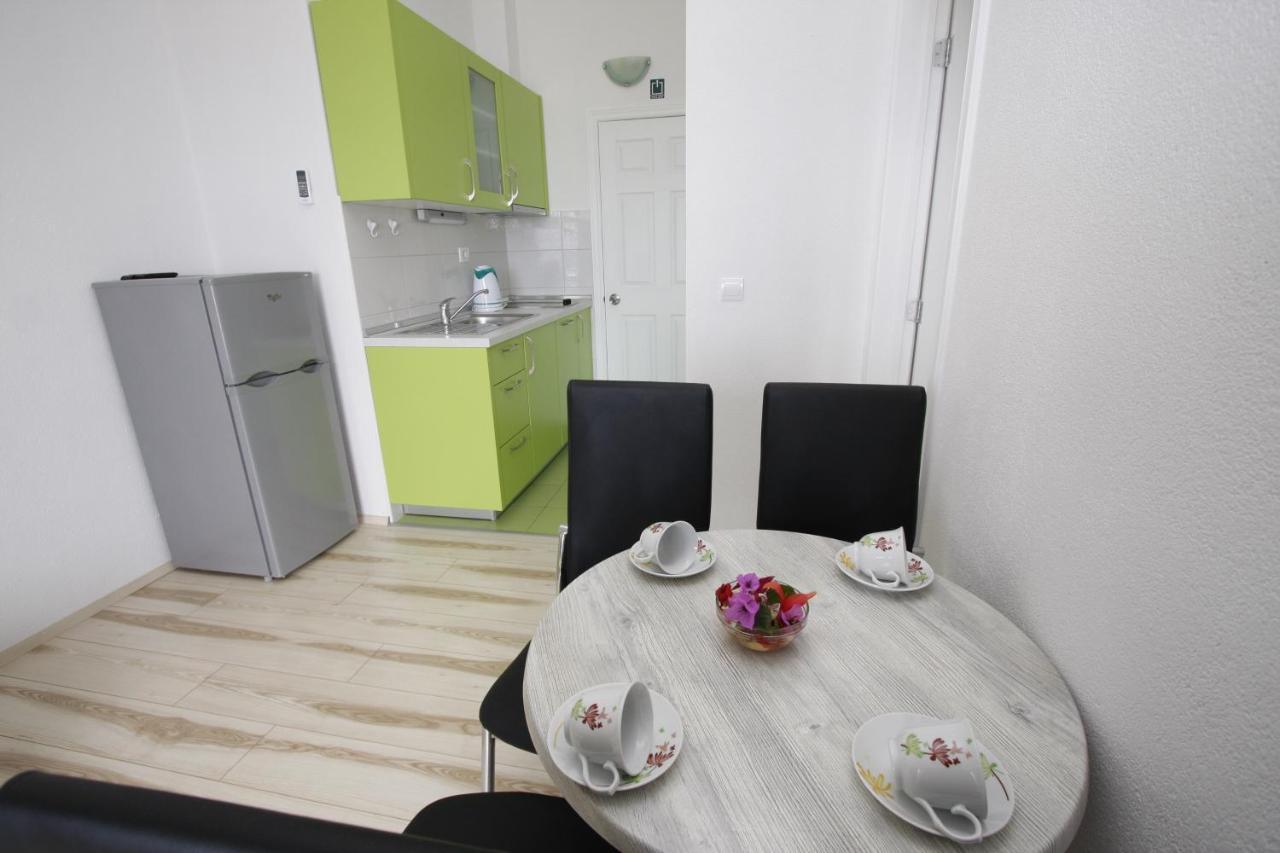 Apartments Turic Tučepi Esterno foto